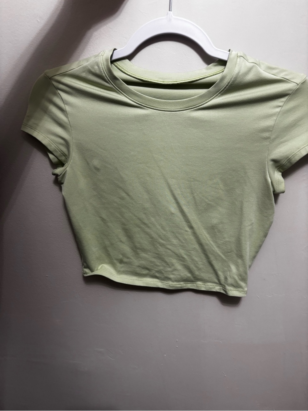 Alo yoga baby tee